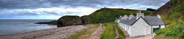 ShoreCottages-exterior-sideview-1600x345