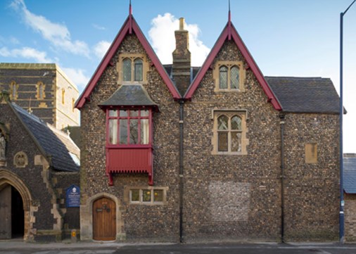 StEdwards-exterior-main-450x321