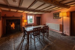 Stockwell Farm dining room 1200x800