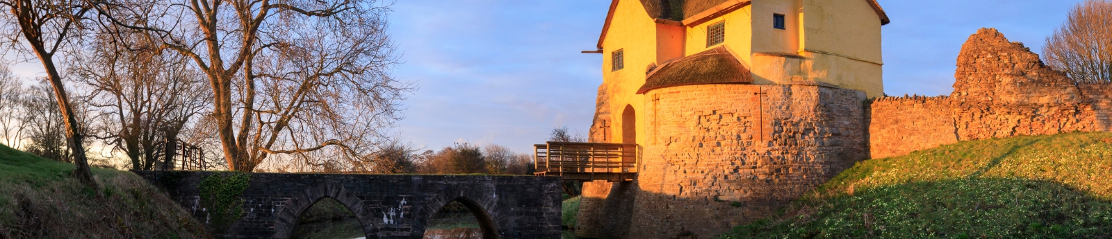 stogursey castle winter hero