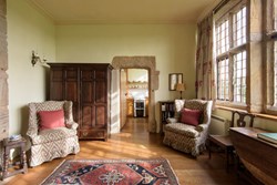 SwarkestonPavilion-interior-sittingroomchairs-600x400