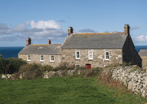 Captain's House 900x642