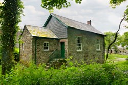 thechapel-exterior-green-600x400-min
