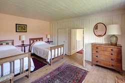 lowerporthmeor-farmhouse-interior-twin-600x400