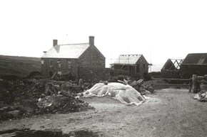 thefarmhouse-restoration-scaffolding-600x400