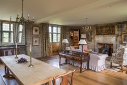 Tixall Gatehouse_int_diningthru sitting_1200x800