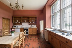 TixallGatehouse-interior-kitchen-600x400