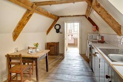 CanonsAshby-interior-kitchen-600x400