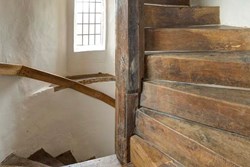 CanonsAshby-interior-stairs-600x400