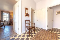 tower hill hallway 1200x800