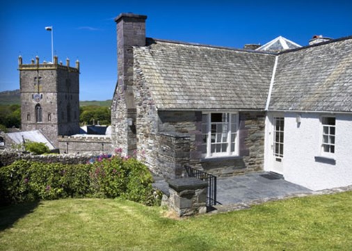 towerhill-exterior-main-450x321