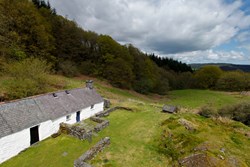 ty uchaf ext from left 1200x800