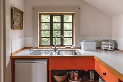 Warren House kitchen 1200x800