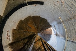 west blockhouse  spiral stairs 1200x800