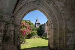 wilmington priory arch 1200x800