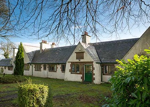 winsfordcottagehospital-before-exterior-main-450x321