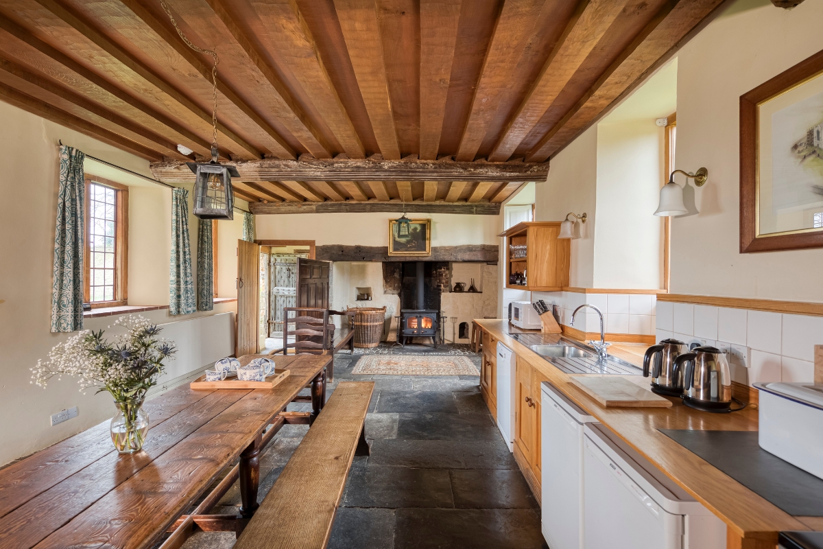 woodspring kitchen dining 600x400