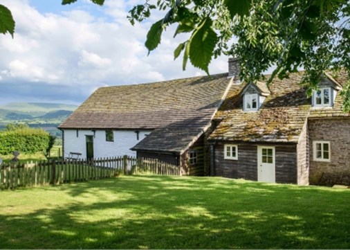 Maesyronnen Chapel 450x321