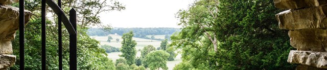 Bath-House-exterior--view-of-garden-1600x345