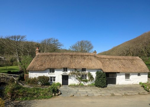 Ford Cottage 900x642