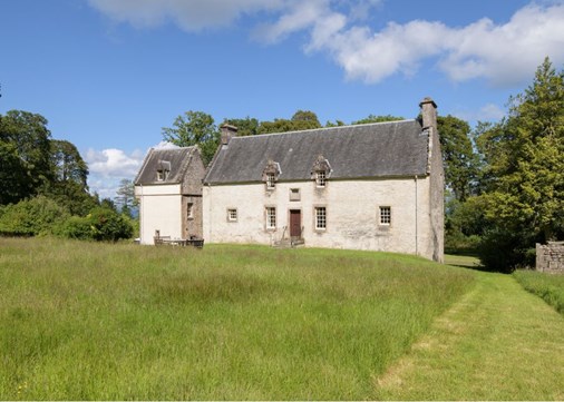Ascog House 900x642
