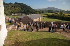 Patrons at Llwyn Celyn 600x400