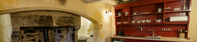 cowside-interior-diningroom-1600x345